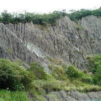 The Mudstone Badlands of the Moon World is part of a mudstone area in southwestern Taiwan. Mudstone often has steep, bare or grassless landscapes, and is characterized by bare ridges and steep valleys.
